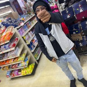 Meet your Posher, Jamari